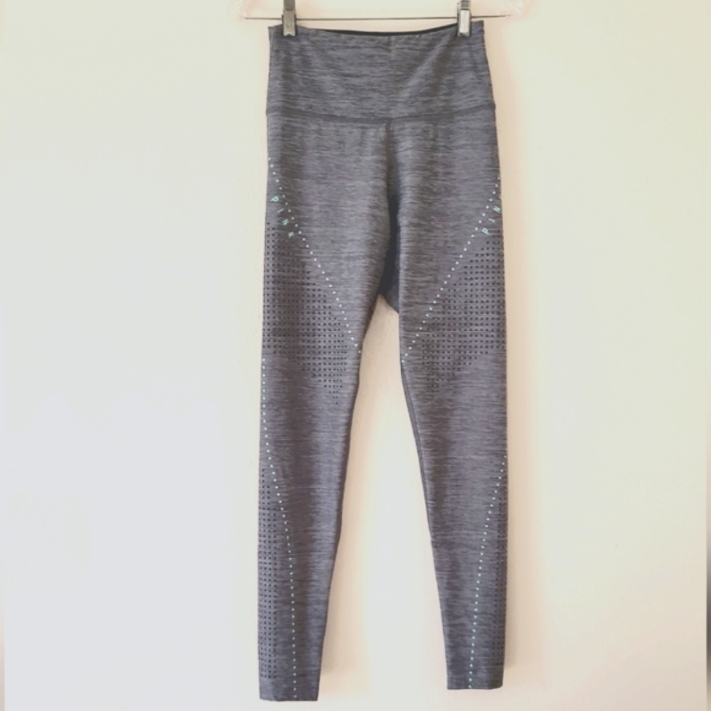 Pink Victoria's Secret Ultimate Yoga High Rise Leggings Size Small